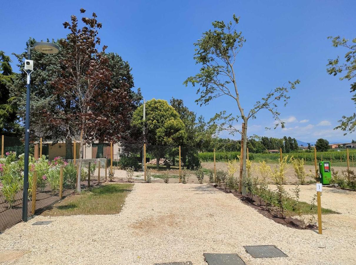 Garda Di Vino Agricamping & Wine Shop Lazise Ronchi  Buitenkant foto